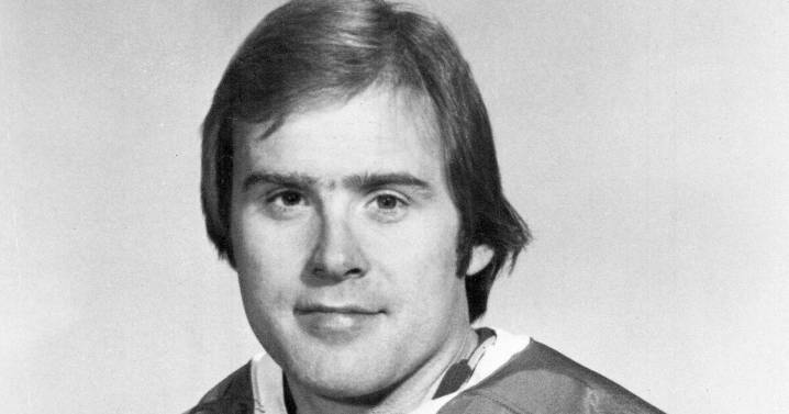 Ken Dryden, Hall of Fame goalie for the Montreal Canadiens, dies at age 78