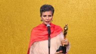 Patricia Reyes Spíndola recibe el Ariel de Oro con una ovación de pie