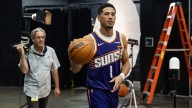 Suns star Devin Booker’s hilarious reaction to hitting Year 11 in the NBA