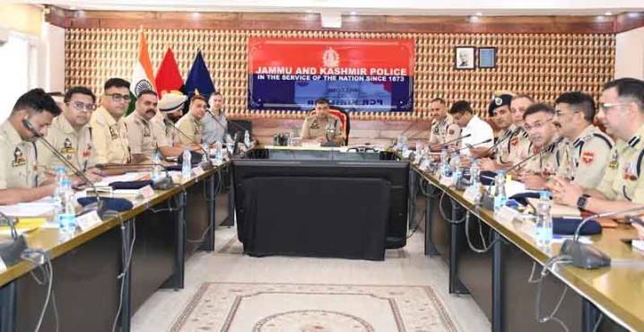 Kashmir Police Chief Stresses Proactive Intelligence Gathering To Deal With Emerging Threats