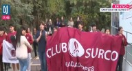 Surco: Deportistas protestan por cierre de academia de natación
