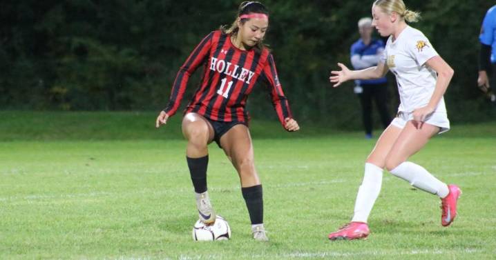 H.S. GIRLS SOCCER: Ostrom buries two goals, Holley handles O