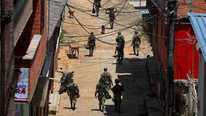 Confrontación de disidencias de las Farc en Briceño, Antioquia, dejó dos muertos y temor en una escuela
