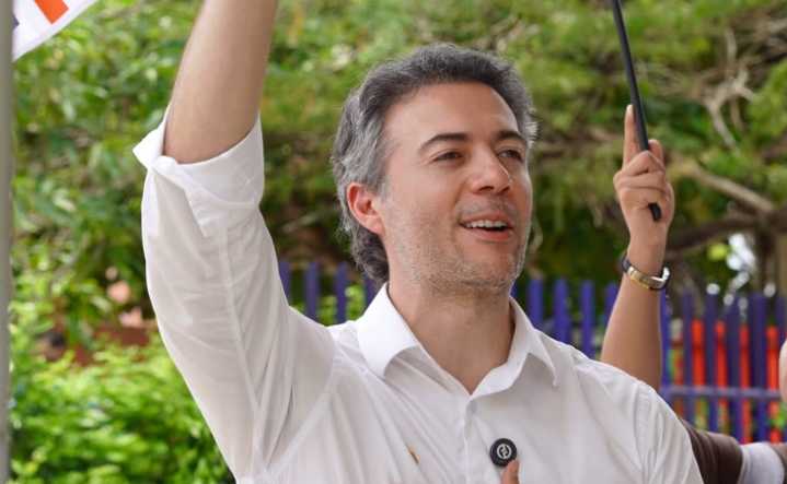 Fiscalía acusa a Daniel Quintero y 12 personas más por posibles anomalías en restitución de un predio