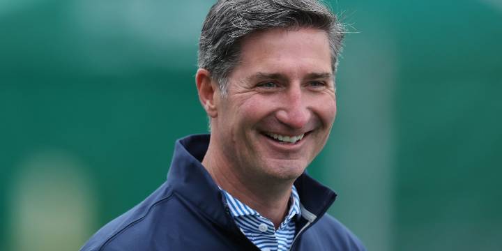 Starbucks CEO Brian Niccol's turnaround plan—and whether analysts think he's earning his $100 million pay package
