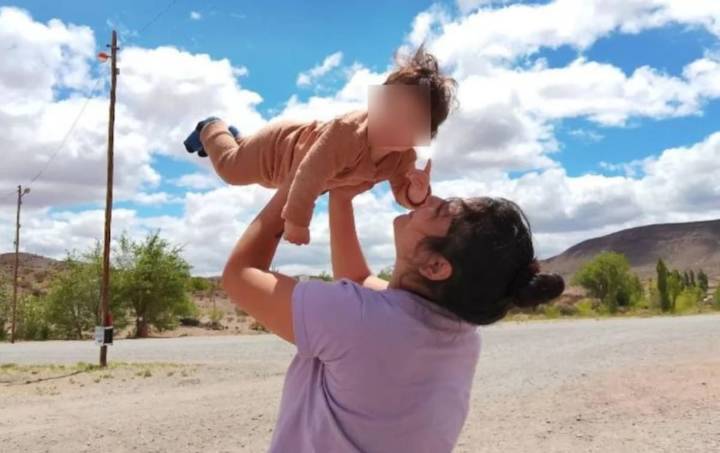 “A mi hijo lo mató su papá”. Conmoción en Puerto Madryn por la muerte de un bebé en un vuelco provocado por su padre