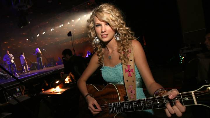 Taylor Swift Performed Private Concert for Jeff Jarrett's Sick Wife