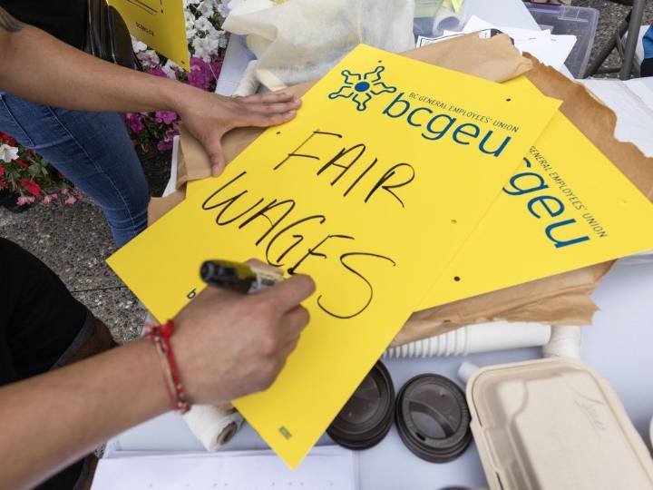 BCGEU strike: Union escalates B.C. public service job action