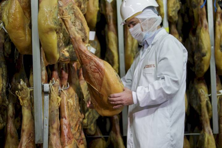 La Junta espera que los aranceles chinos al sector porcino se queden en el anuncio