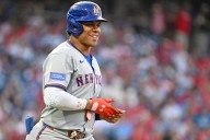Mets' Juan Soto becomes MLB's first 30