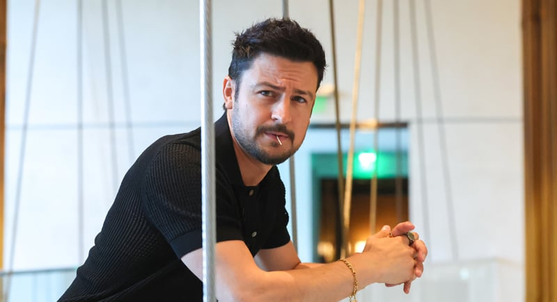 Hallmark’s Tyler Hynes Reveals His 2025 Holiday Season Schedule & Where You Can Meet Him 