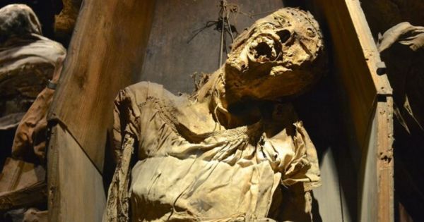 ¿La primera momia del mundo? Encontraron restos humanos que reescriben la historia de la humanidad