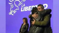 En medio de la polémica por el distante saludo, Milei compartió en redes una foto con Martín Menem