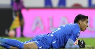 Tala Rangel comete terrible error ante Toluca y hunde a Chivas en la tabla general
