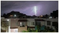 Tormenta eléctrica azota Puerto Vallarta: lluvia persistente en toda la zona urbana