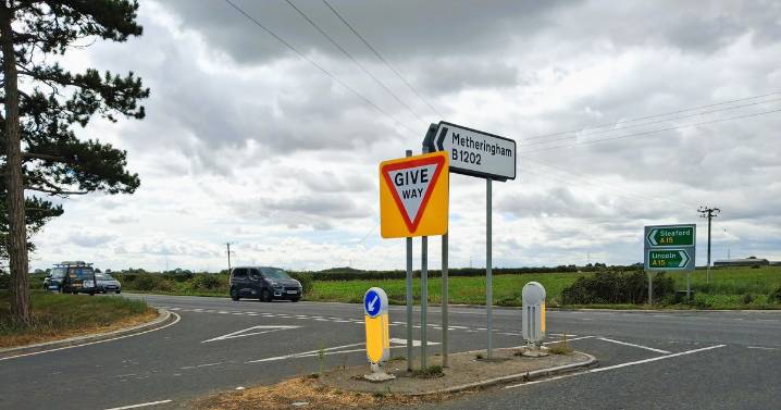 'Absolutely lethal' crossroads which has seen ‘accident after accident’ could get traffic lights