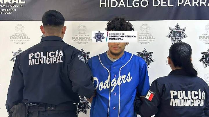 Detienen a joven en San Andrés por violencia familiar y desacato a orden judicial
