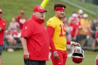 Andy Reid’s Chiefs Slowly Fading Away From NFL’s Minds After Patrick Mahomes Loses Ground, Per Execs Andy Reid’s Chiefs lose their dominance as NFL execs shift focus; Patrick Mahomes slips in MVP, fra
