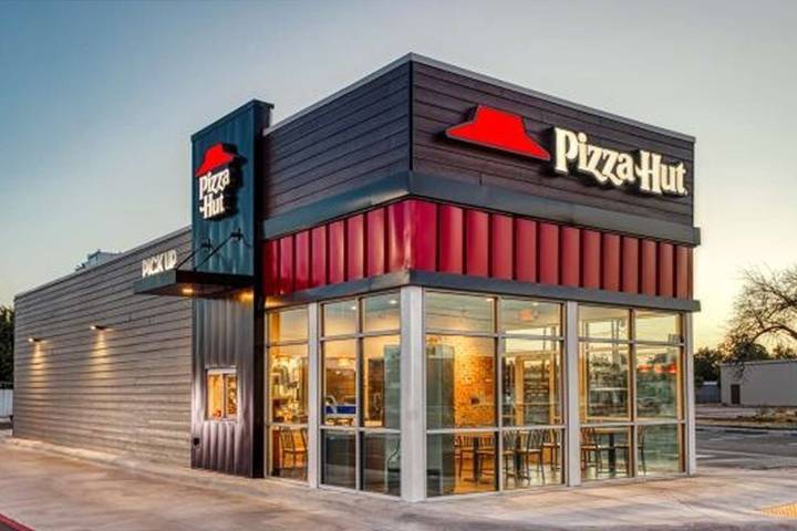 Pizza Hut Builds on Buzz of $2 Tuesdays with New Monday Melts Deal