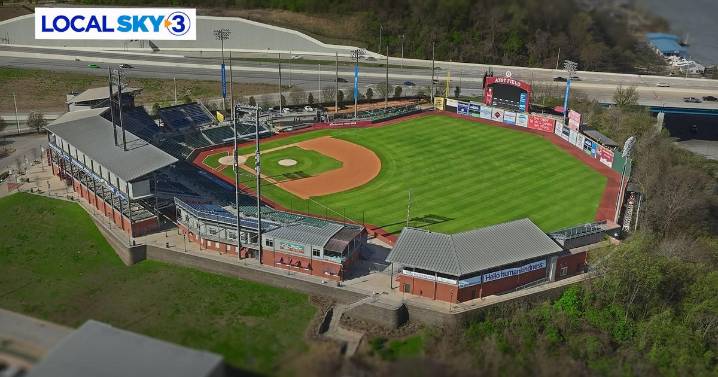 Wanda "The Program Lady" works final game at AT&T Field before team moves to Erlanger Park