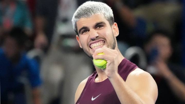 El enfado monumental de Alcaraz con el árbitro en pleno partido: "No has jugado al tenis en tu vida"
