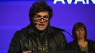 Milei aceptó la derrota pero ratificó el rumbo y aseguró que nada cambiará