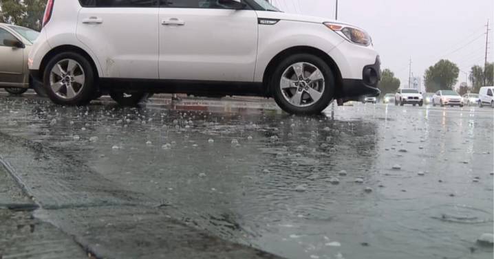 Outages, delayed flights as Las Vegas sees first measurable rainfall since July