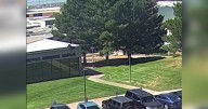 El FBI difunde el vídeo del sospechoso de disparar a Charlie Kirk y mantiene activa su búsqueda