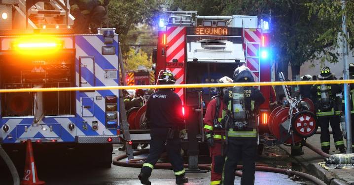 Incendio afecta dependencias de la Municipalidad de Cerro Navia