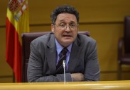 García Ortiz lleva la silla eléctrica de la Fiscalía General al escenario más insólito