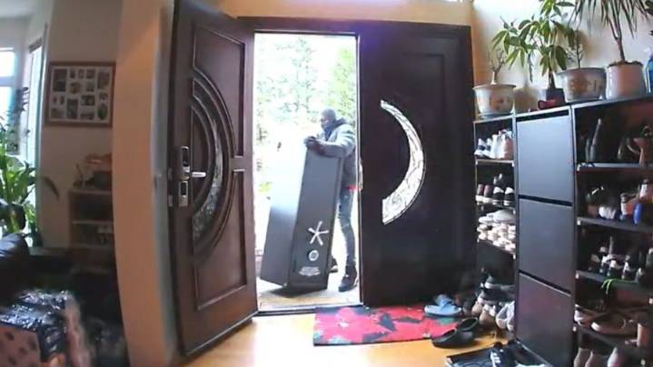 Video released in Seattle athletes, Macklemore burglary case