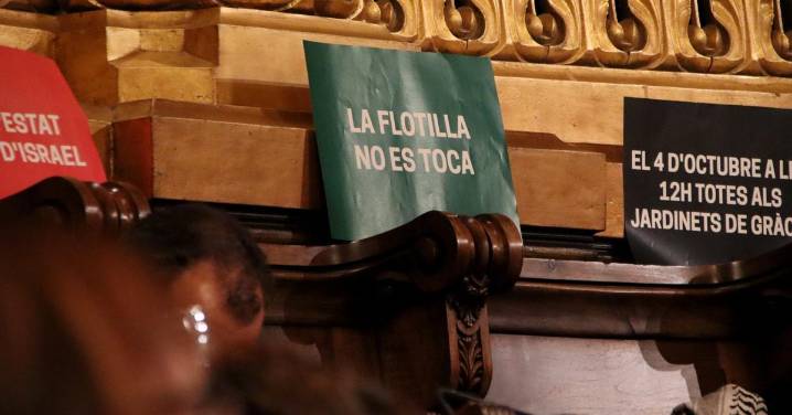 Palestina enciende el primer pleno del curso en el Ayuntamiento de Barcelona