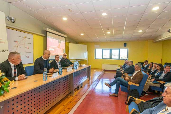 Torrelavega acoge la primera reunión de presidentes de colegios de agentes comerciales del Norte de España