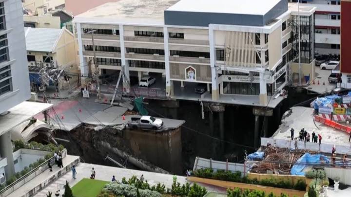 Socavón frente a un hospital en Tailandia provoca evacuación inmediata
