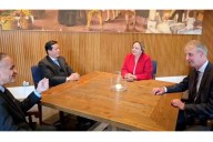 Jefe del Gabinete sostuvo encuentro con embajadora de Alemania