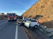 Tres heridos, dos de ellos atrapados, en un accidente múltiple en la A-499 a la entrada de Puebla de Guzmán
