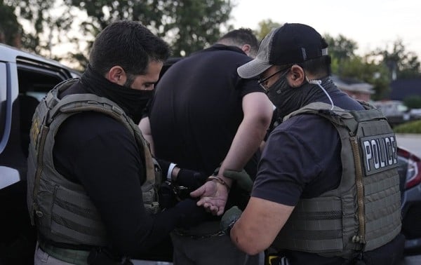 Suman más de 400 arrestos en área de Chicago hasta ahora