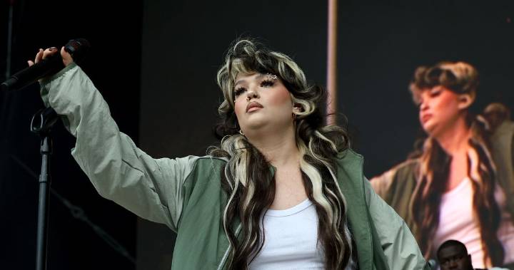 Lola Young Cancels Show After Collapsing Onstage at Festival