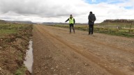 Puno: Comuna incumple estándares de mantenimiento en carretera de Acora sin medidas de seguridad