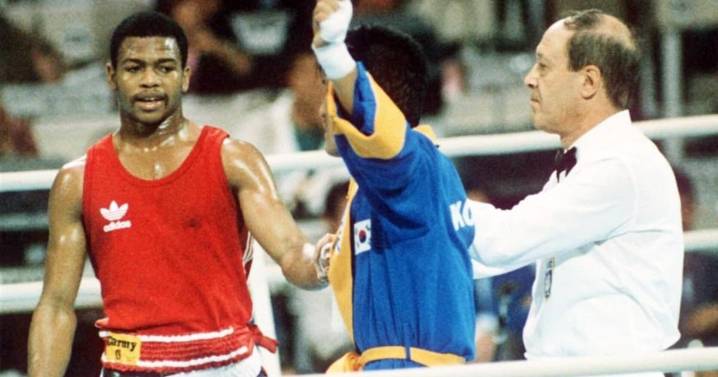 Roy Jones Jr. given 1988 Olympic gold medal by boxer who got controversial win over him