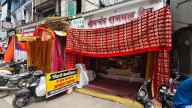 Indore News: Sitlamata Market Traders Put Saffron Flags & Banners To Protest Digvijaya Singh's Visit; Support 'No Muslim Salesman' Decision By MLA's Son-