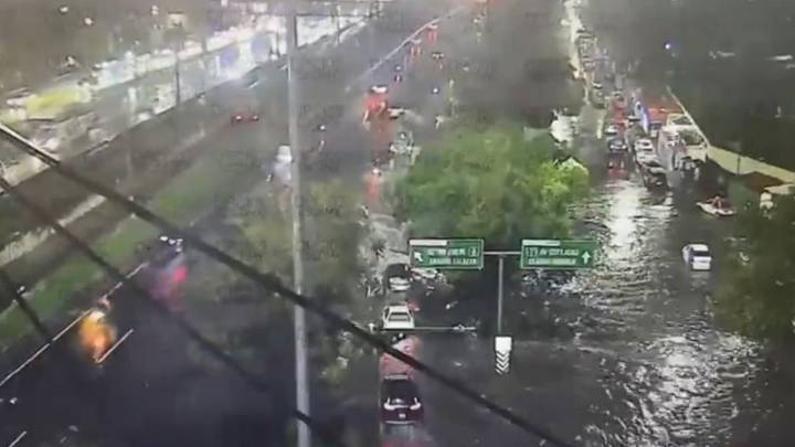 CDMX activa alerta máxima por lluvias: reportan inundaciones, caída de árboles y heridos; Metro y Cablebús aplican medidas de seguridad
