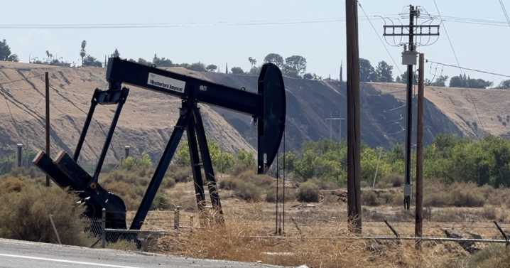 New Law Opens Door to 2,000 Oil Well Permits a Year in Kern County