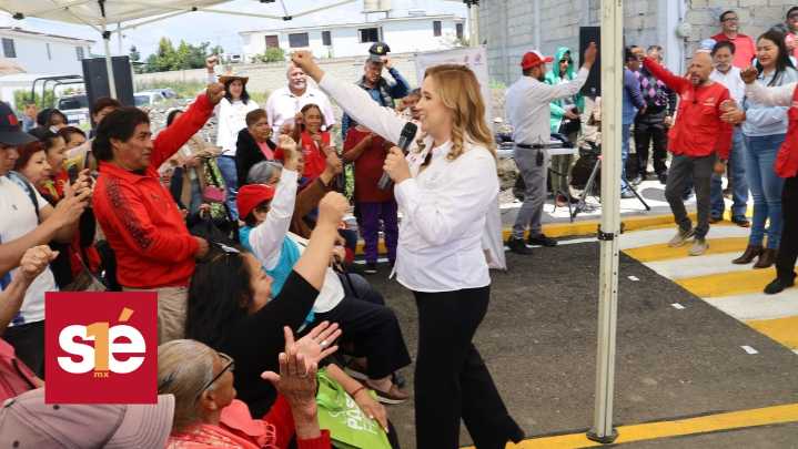 Gobierno de San Mateo Atenco entrega pavimentación en el barrio de San Isidro