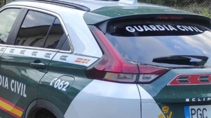 Guardia Civil detiene a un individuo por matar con un cuchillo a su mujer en El Algar de Cartagena