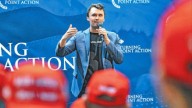 Charlie Kirk y la cultura de las armas en Estados Unidos