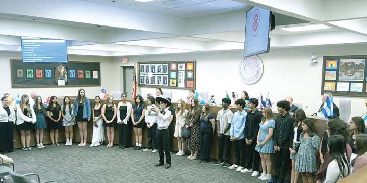 Chandler students showcase Hispanic Heritage