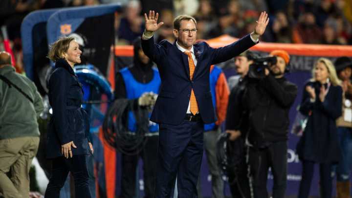 AD John Cohen comments on Auburn football vs. Oklahoma officiating
