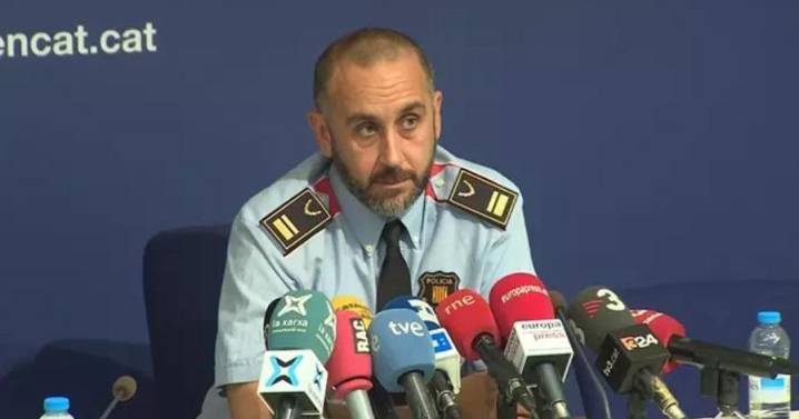La justicia obliga a los Mossos a restituir al intendente que denunció injerencias al investigar a Junts