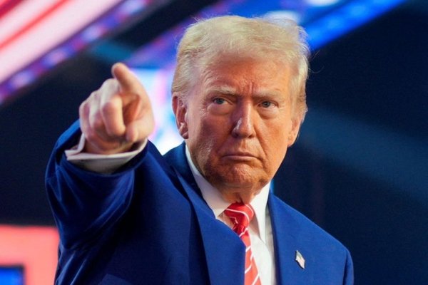 Trump culpa a la izquierda radical del asesinato de Charlie Kirk y promete represalias